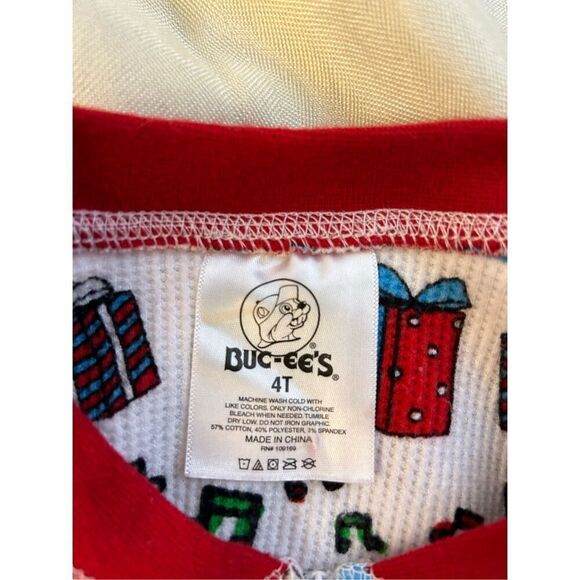 Buccee Christmas thermal pajamas size 4t buttons red green - Picture 6 of 9